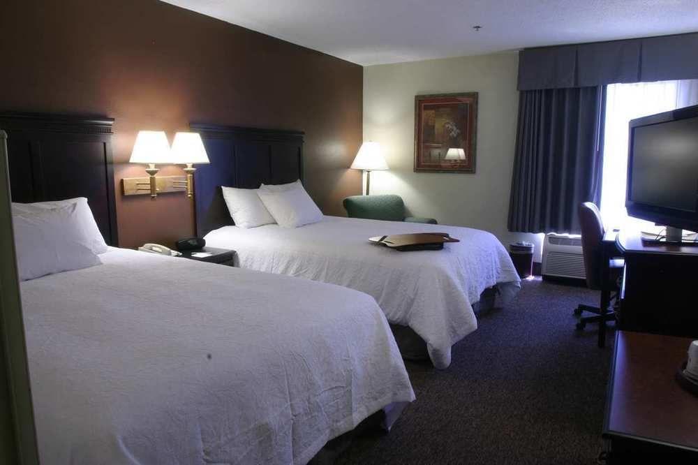 Hotel Hampton Kansas 3*