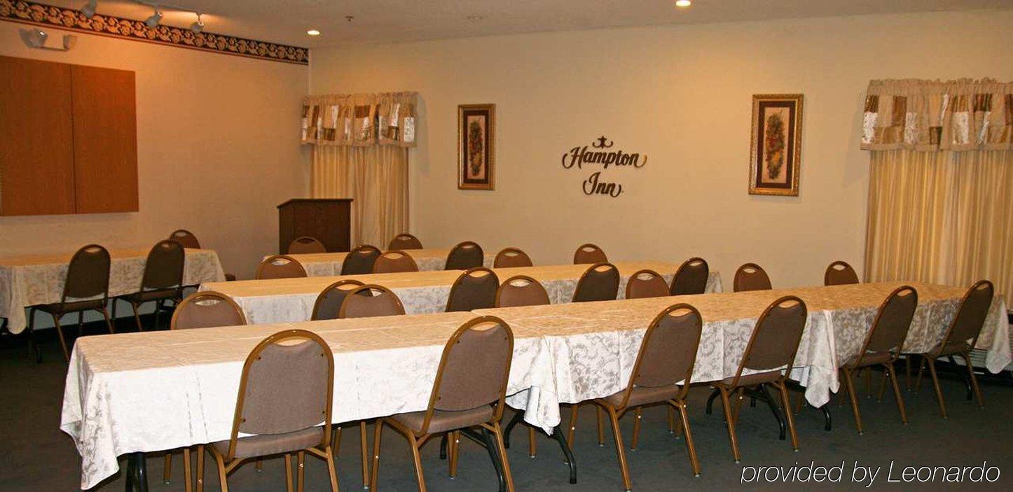 Hotel Hampton Kansas 3*