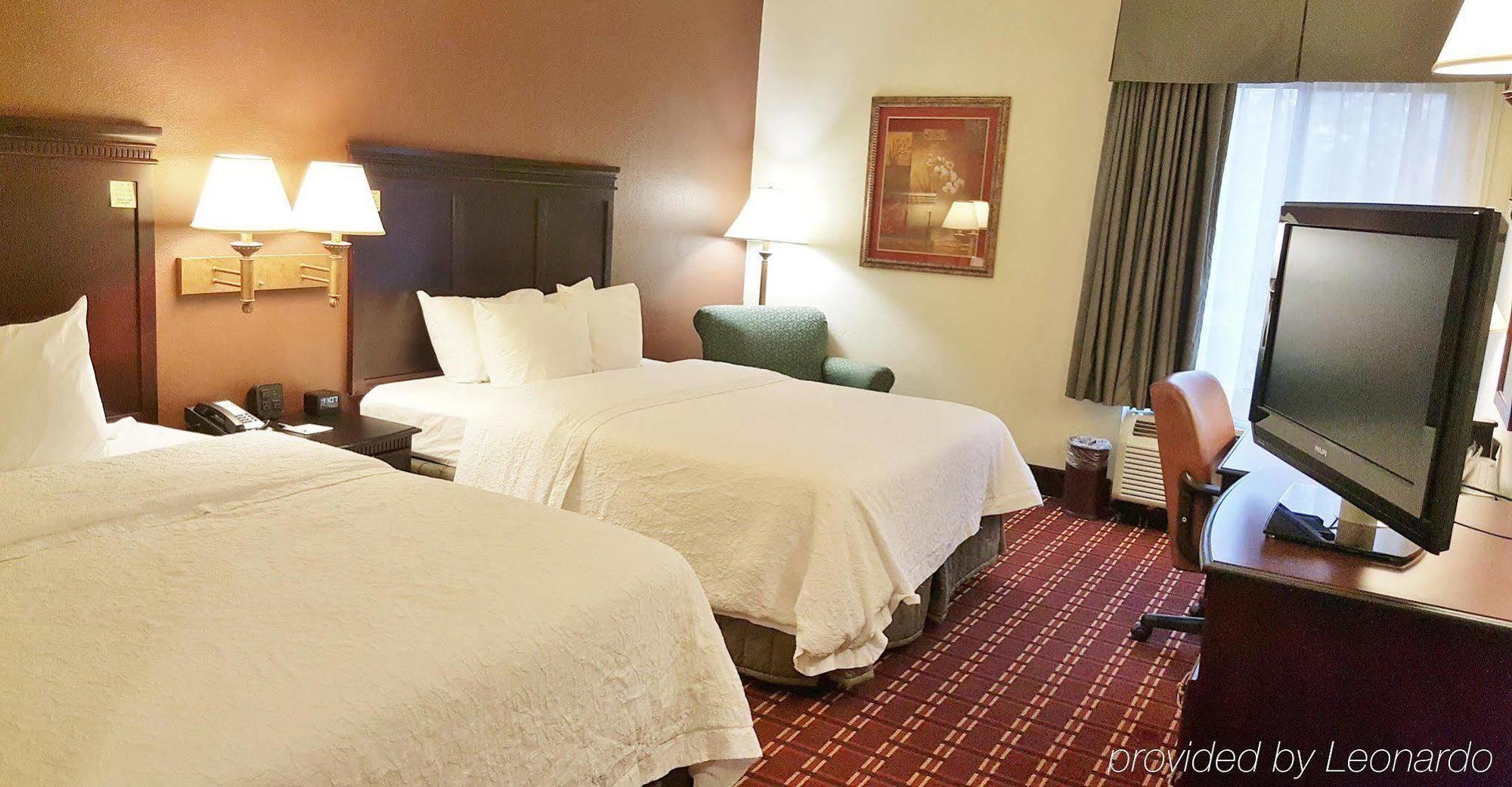 Hotel Hampton Kansas
