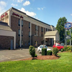 Hotel Hampton Kansas Blue Springs