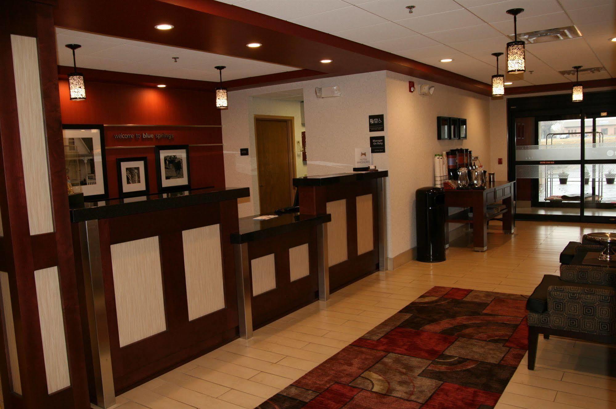 Hotel Hampton Kansas